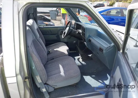 1990 Ford Ranger из США, поврежденный, VIN 1FTCR10A1LUB67062